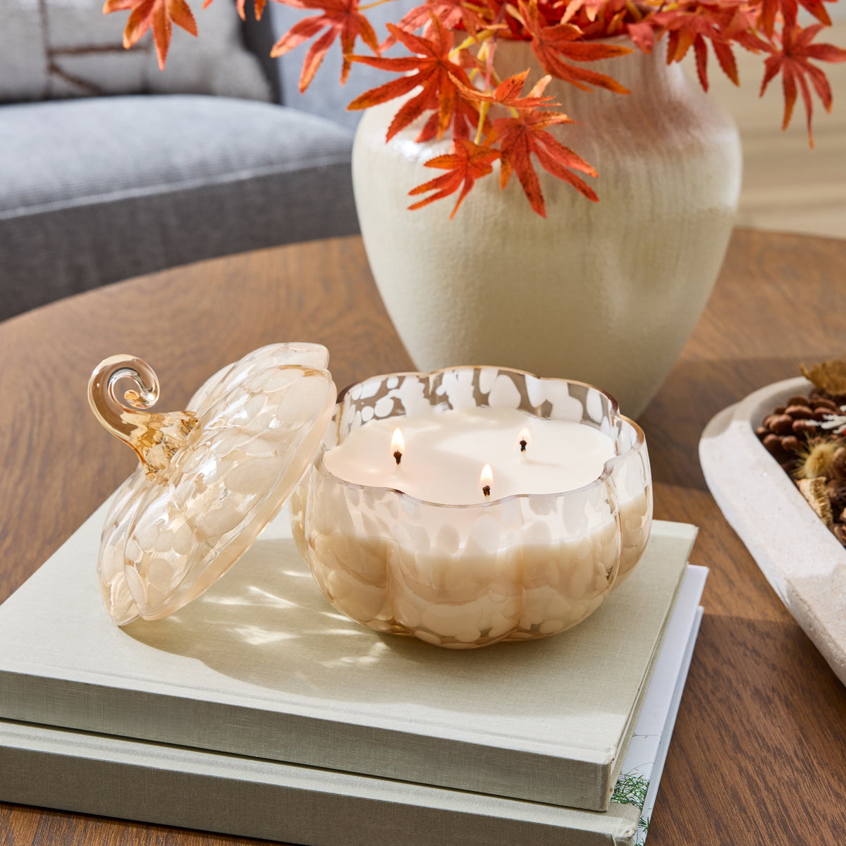 Better Homes & Gardens 2-Wick 18 oz White Tortoiseshell Glass Pumpkin Jar Candle, Pumpkin Snickerdoodle Swirl