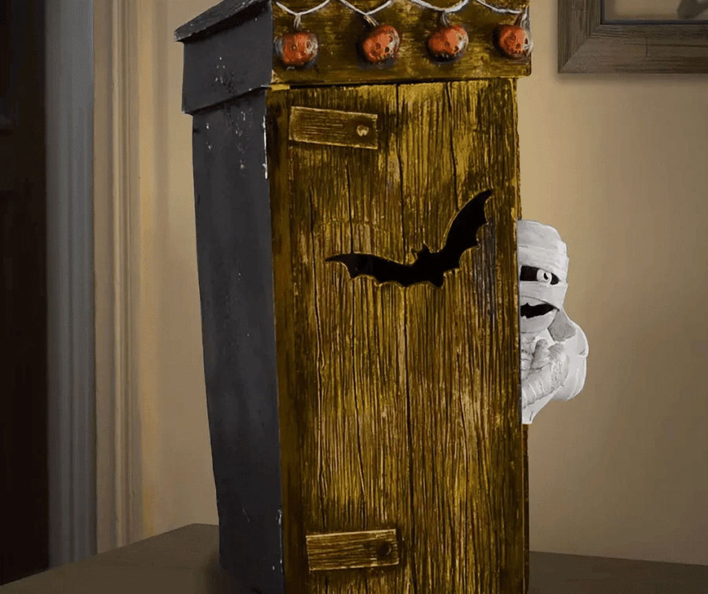 YiJuHui 2pcs Mummy Animated Decor Figurine, Halloween Props, Outhouse Mummy Statue, Halloween Decoration for Bathrooms Restaurant Hotel