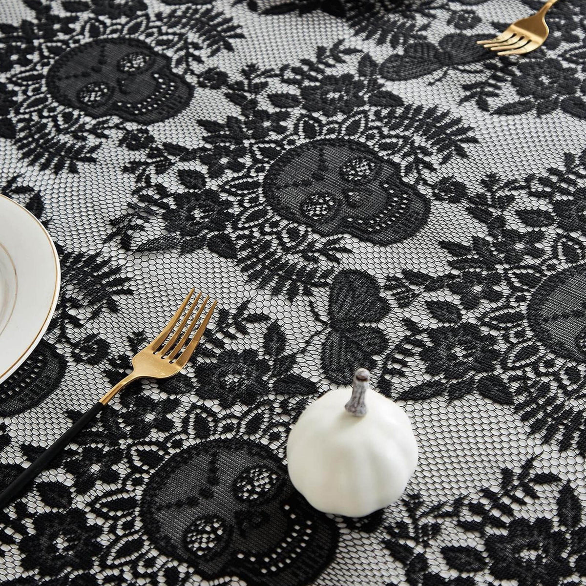 Halloween Lace Tablecloth 86.61x39.37" - Reusable Skull Print Gothic Party Table Cover for /Dinner Decor