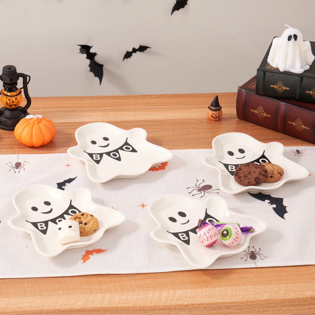 Way to Celebrate Halloween Ghost Stoneware Appetizer Plates, 4-Pack