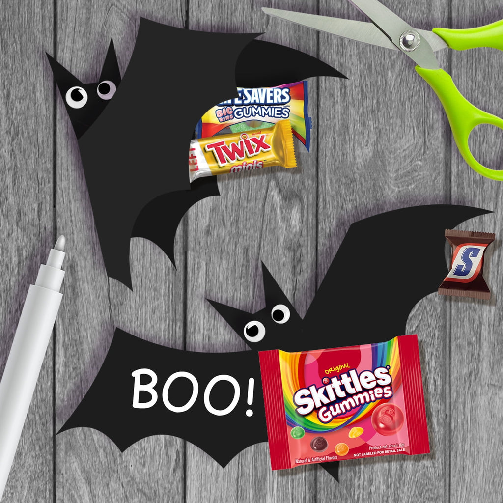 Snickers, Skittles Gummies & More Halloween Candy Variety Pack - 155 Ct Bulk Bag