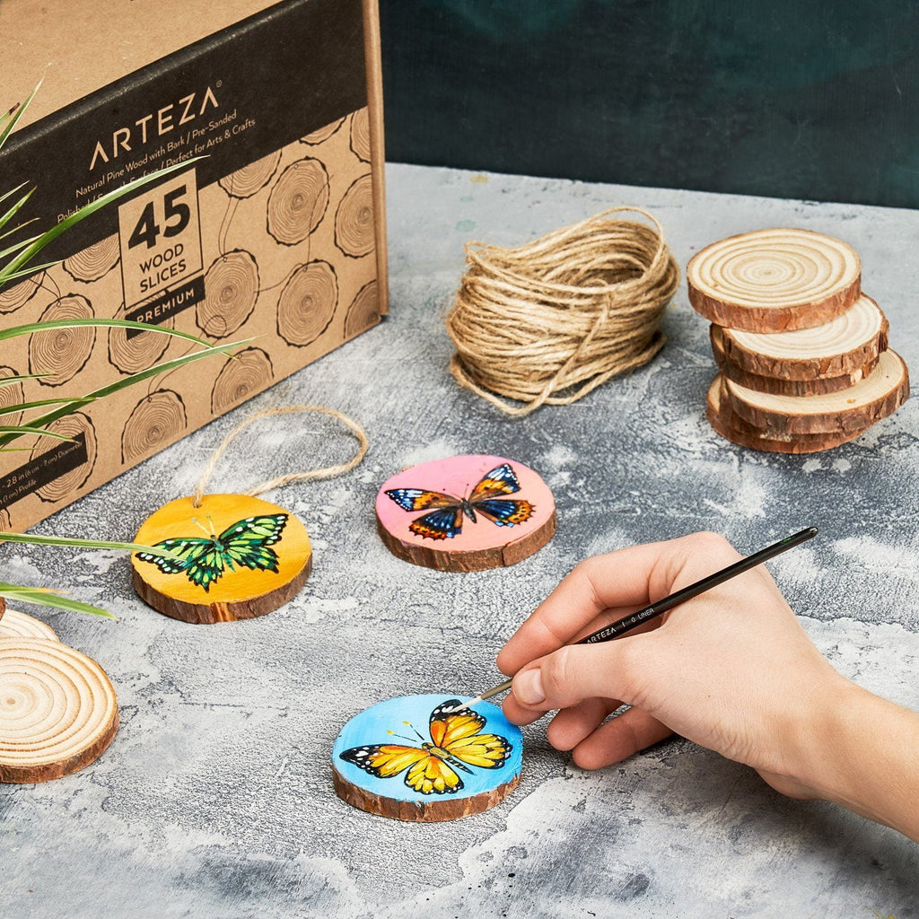 Arteza Unfinished Wood Surfaces with Bark Slices, Natural Pine Wood, Set of 45