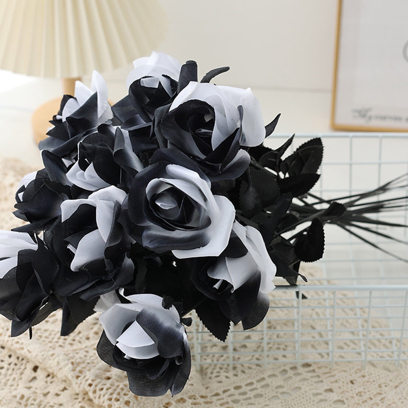 Yika Artificial Flower Black Rose Artificial Silk Flower Artificial Rose Suitable For Halloween Family Wedding Party Decoration