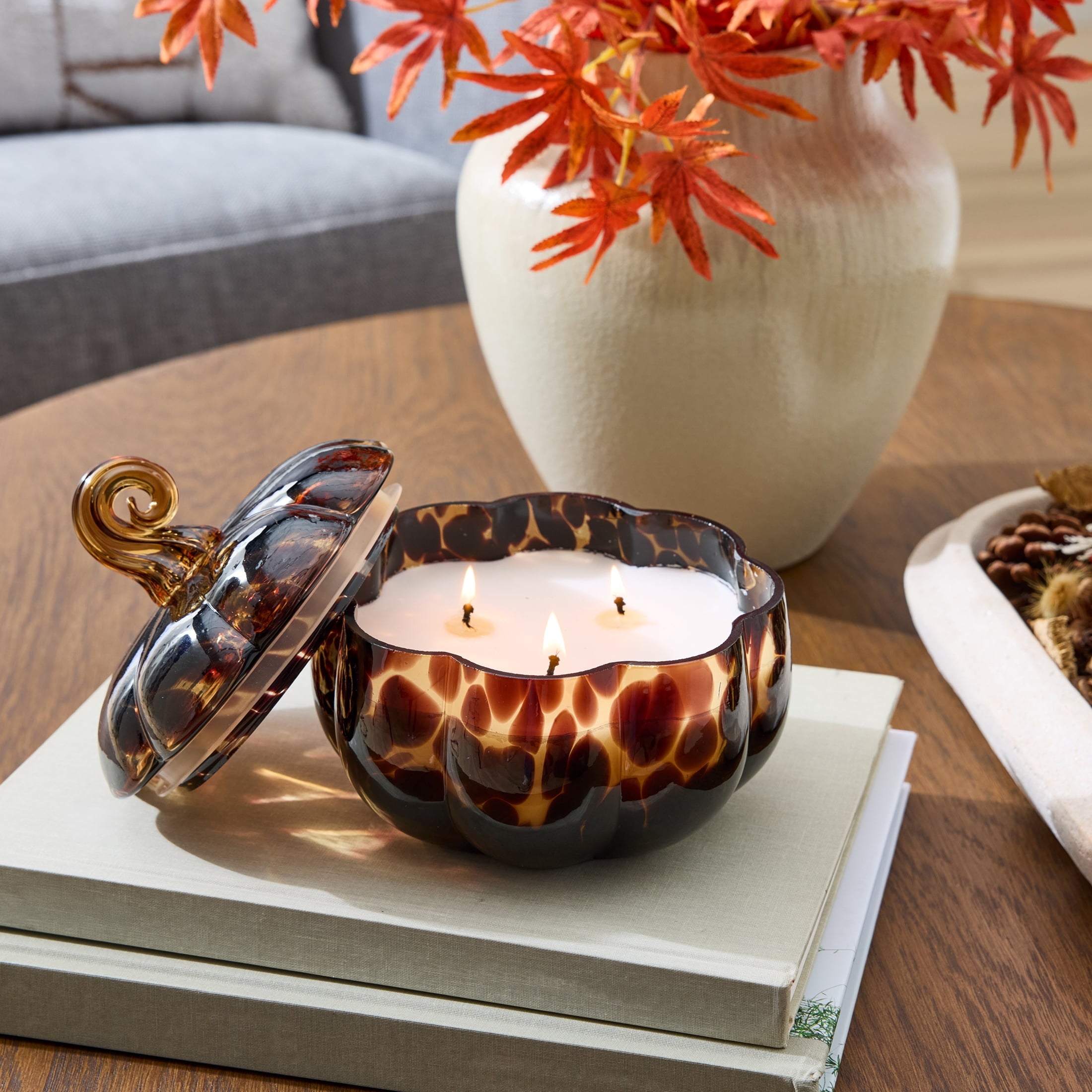 Better Homes & Gardens 2-Wick 18 oz White Tortoiseshell Glass Pumpkin Jar Candle, Pumpkin Snickerdoodle Swirl