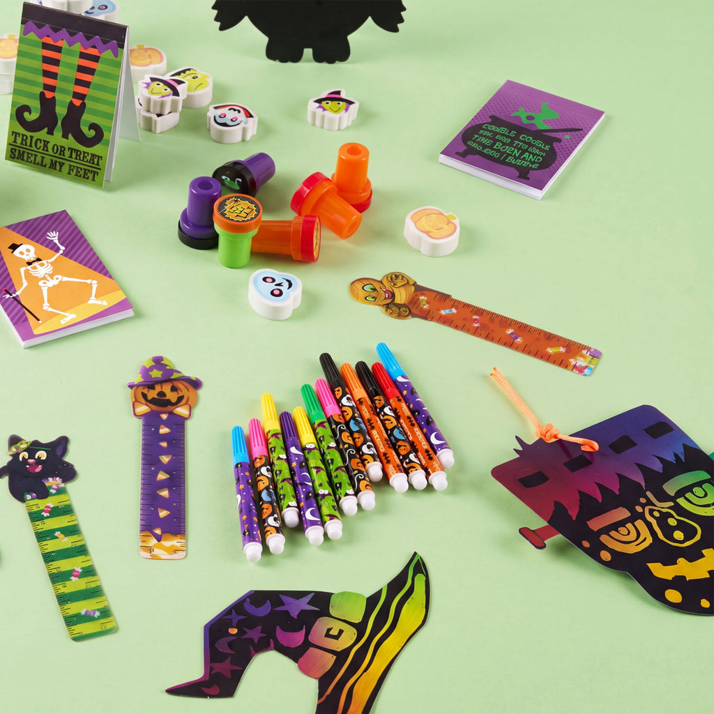 Joyfy 192 Pcs Halloween Stationery Set, Halloween Markers Rulers Stickers Erasers Stamps Notebooks Bags Party Favors,Halloween Trick or Treat Bags,Halloween Gifts for Kids,Classroom Favors