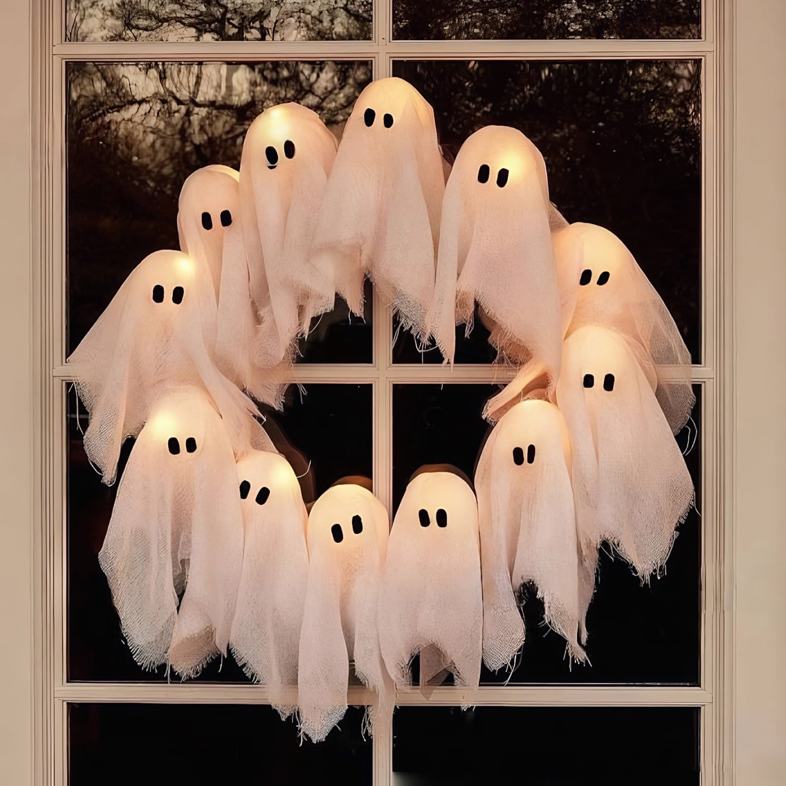 Halloween Glowing Ghost Wreath, Light-up Spooky Wreath with 12 Ghost Decor, RC, 6H Timer, Ideal for Halloween Party (A 12x3inch)