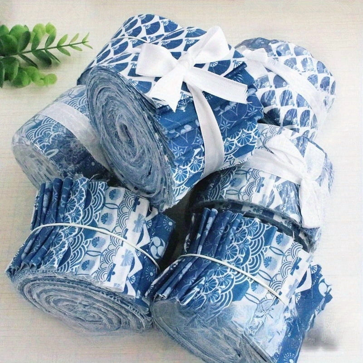 Heymaple 40Pcs Jelly Roll Fabric Strips for Quilting and Sewing, 2.6" x 20" Precut Fabric Squares for DIY Craft Handmade Accessories, Chinoiserie Series