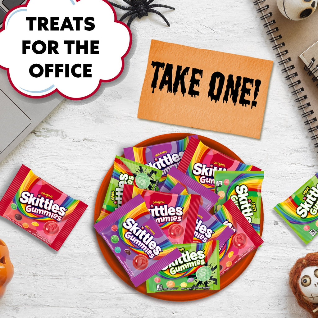 Skittles Gummies Fun Size Halloween Candy Variety pack Gummies Mix - 16.15 oz Bulk Bag