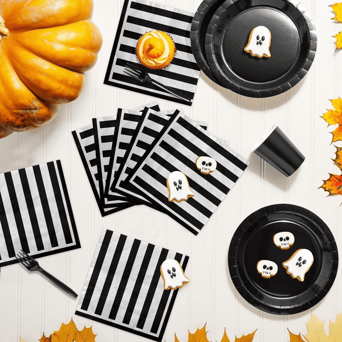 100 Pcs Black and White Striped Napkins, Black and White Party Supplies Black and White Paper Napkin Lunch Napkin for Halloween Party Birthday Baby Shower Wedding