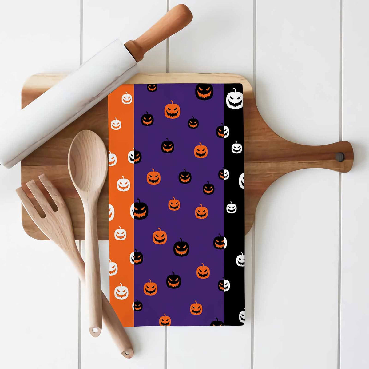 Dish Towels, Halloween Absorbent Kitchen Towels 1 PC, Haunted Pumpkins Pattern Microfiber Hand Towels Dish Cloths Tea Towels for Home&nbsp; Bathroom,18X28-Inch, Orange Purple Black