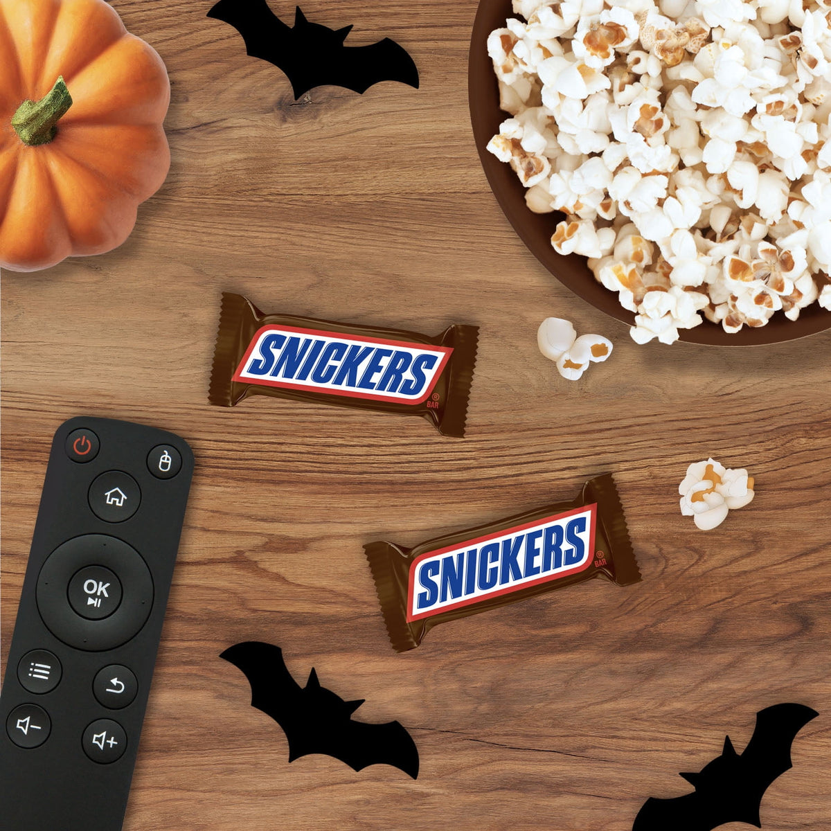 Snickers Fun Size Halloween Chocolate Candy Bars, 10.59 oz Bag