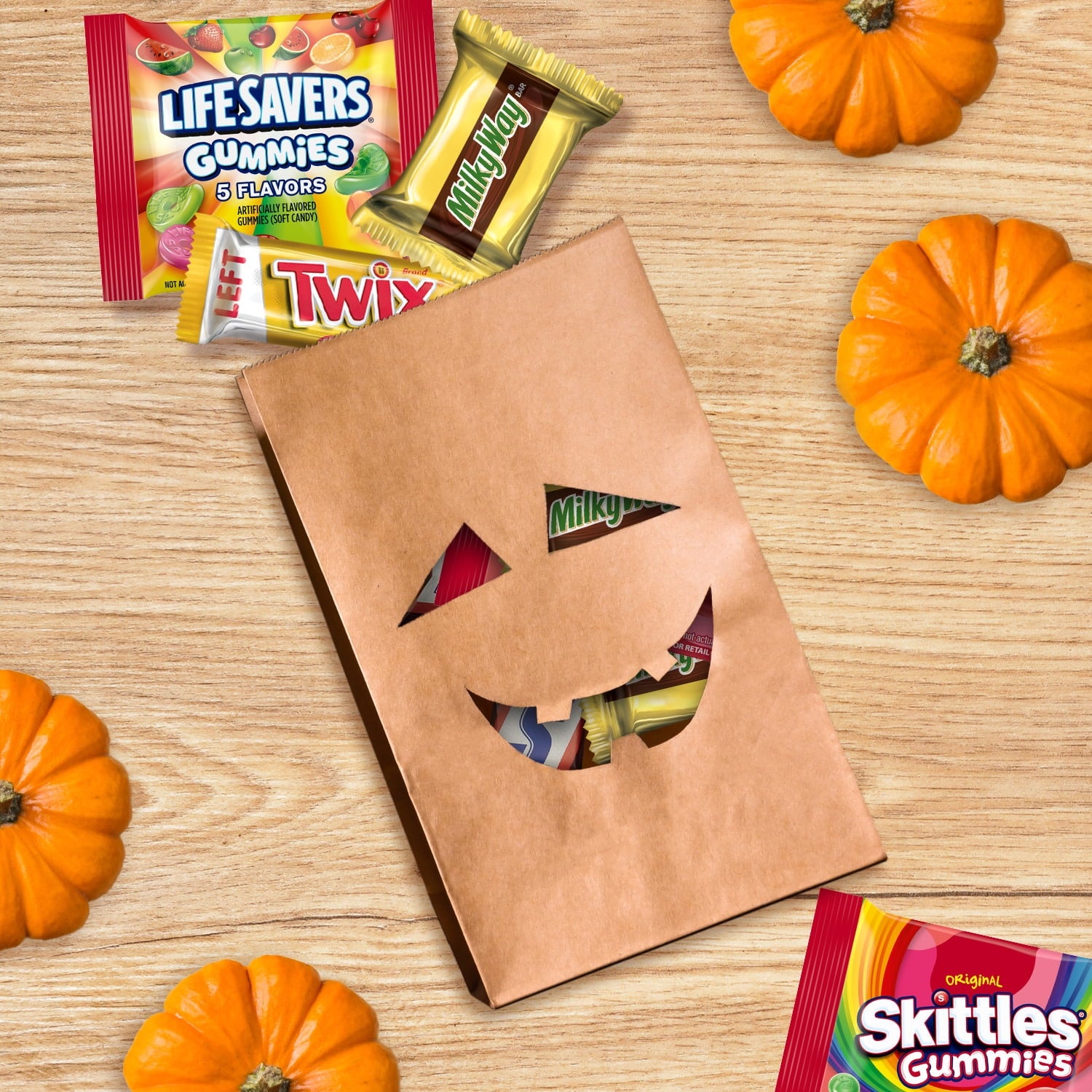 Snickers, Skittles Gummies & More Halloween Candy Variety Pack - 205 Ct Bulk Bag