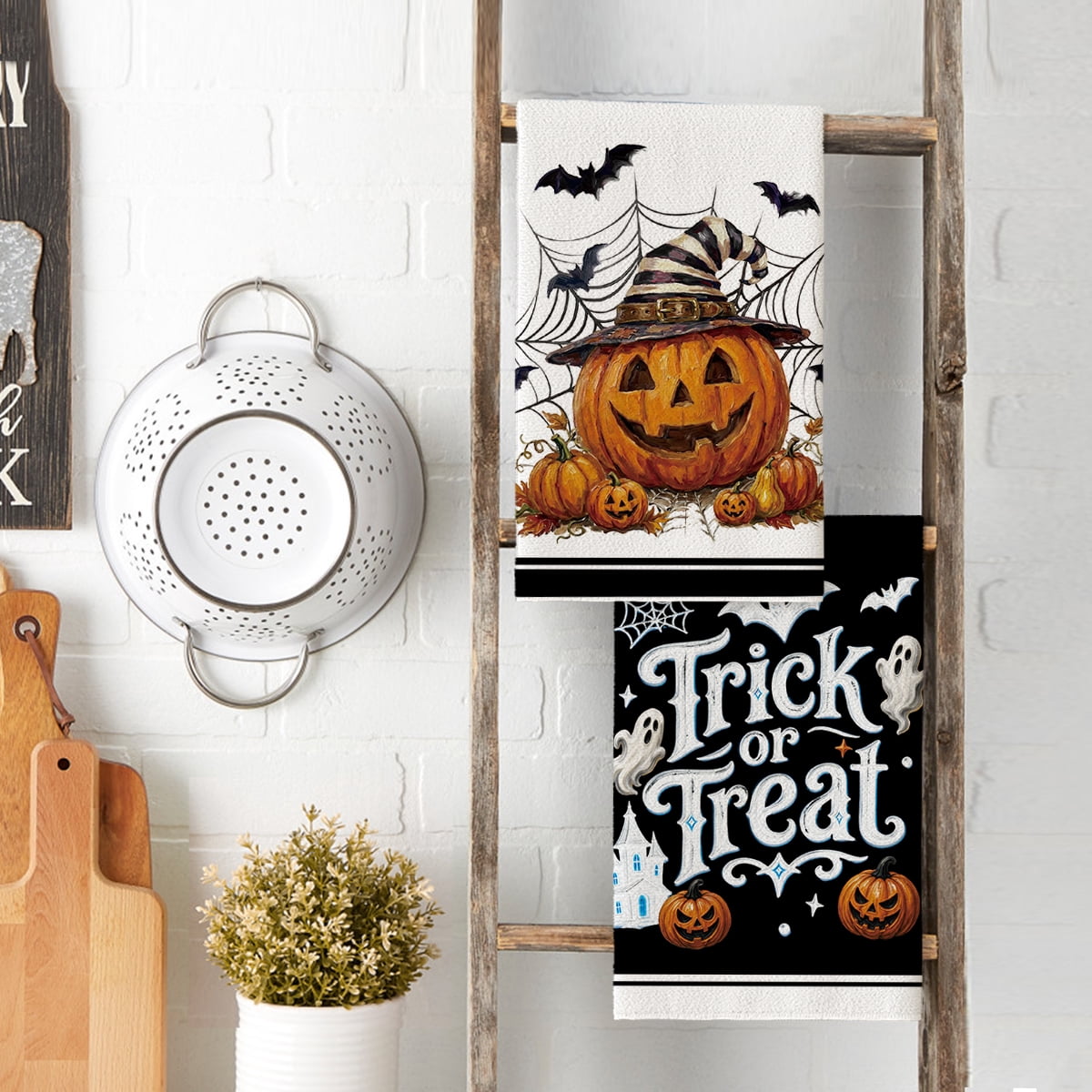 Sm:)e Pumpkin Ghost Bat Happy Halloween Dish Towels Set of 4, 18x26 Inch, Seasonal Holiday Hand Towels for Kitchen and Dining Table