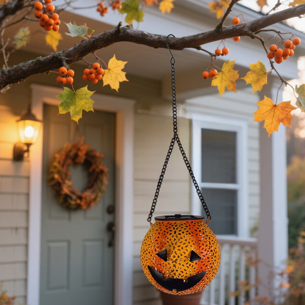 HHBEAUTY Metal Halloween Hanging Solar Lantern Outdoor Pumpkin Lanterns Portable Hanging Lights Decoration for LED Waterproof Solar Lantern Pumpkin for Backyard Garden Porch Tree Decor