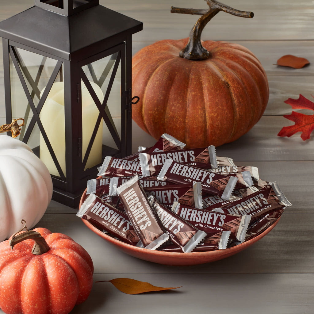 Hershey's Milk Chocolate Snack Size, Halloween Candy Bag, 10.35 oz