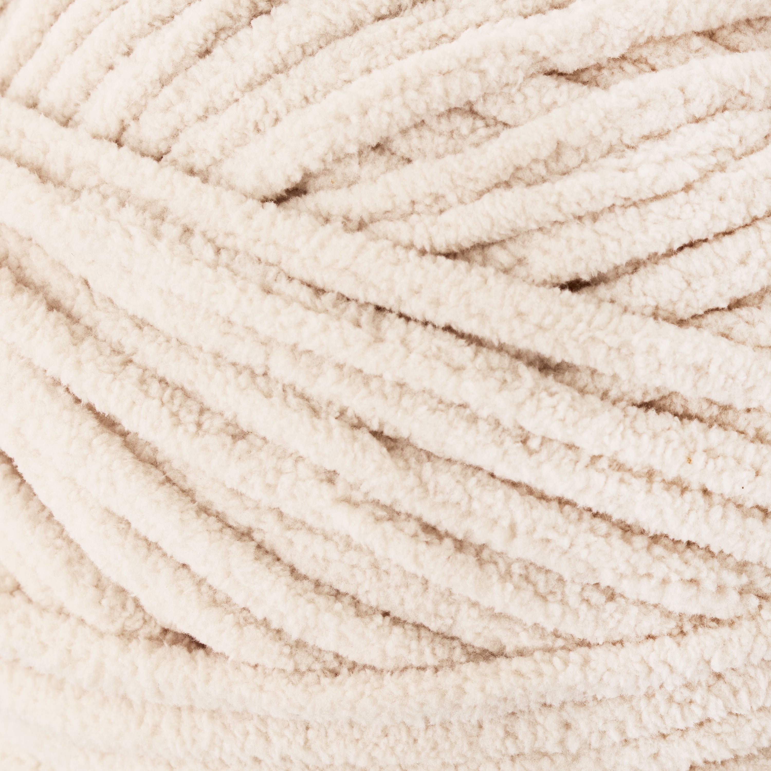 Mainstays Cozy Chenille Yarn, 220 yd, Arctic White, 100% Polyester, Bulky