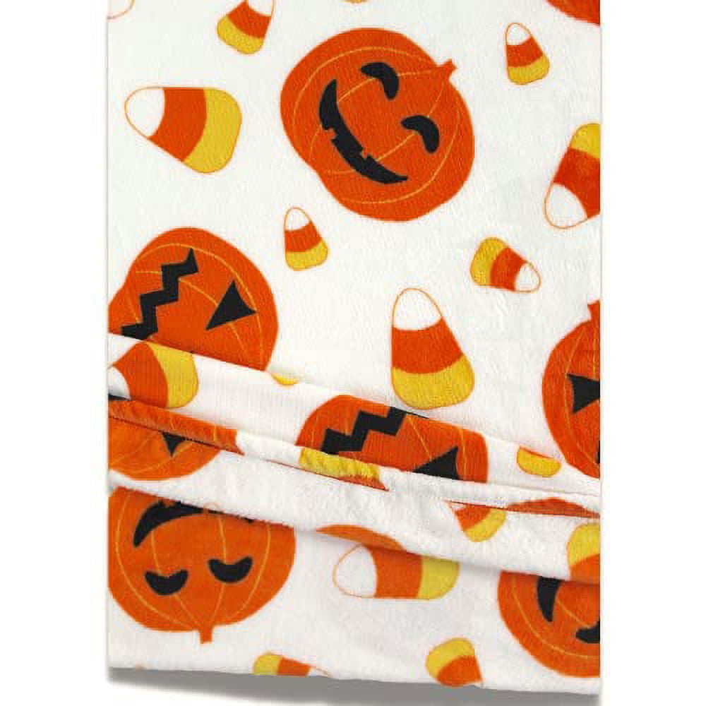 Serafina Home Halloween Throw Blanket: Fuzzy Boo! Jack O'Lantern Spider Webs Skull and Black Cats Print on Velvet Fleece for Sofa Bed Couch Chair Dorm