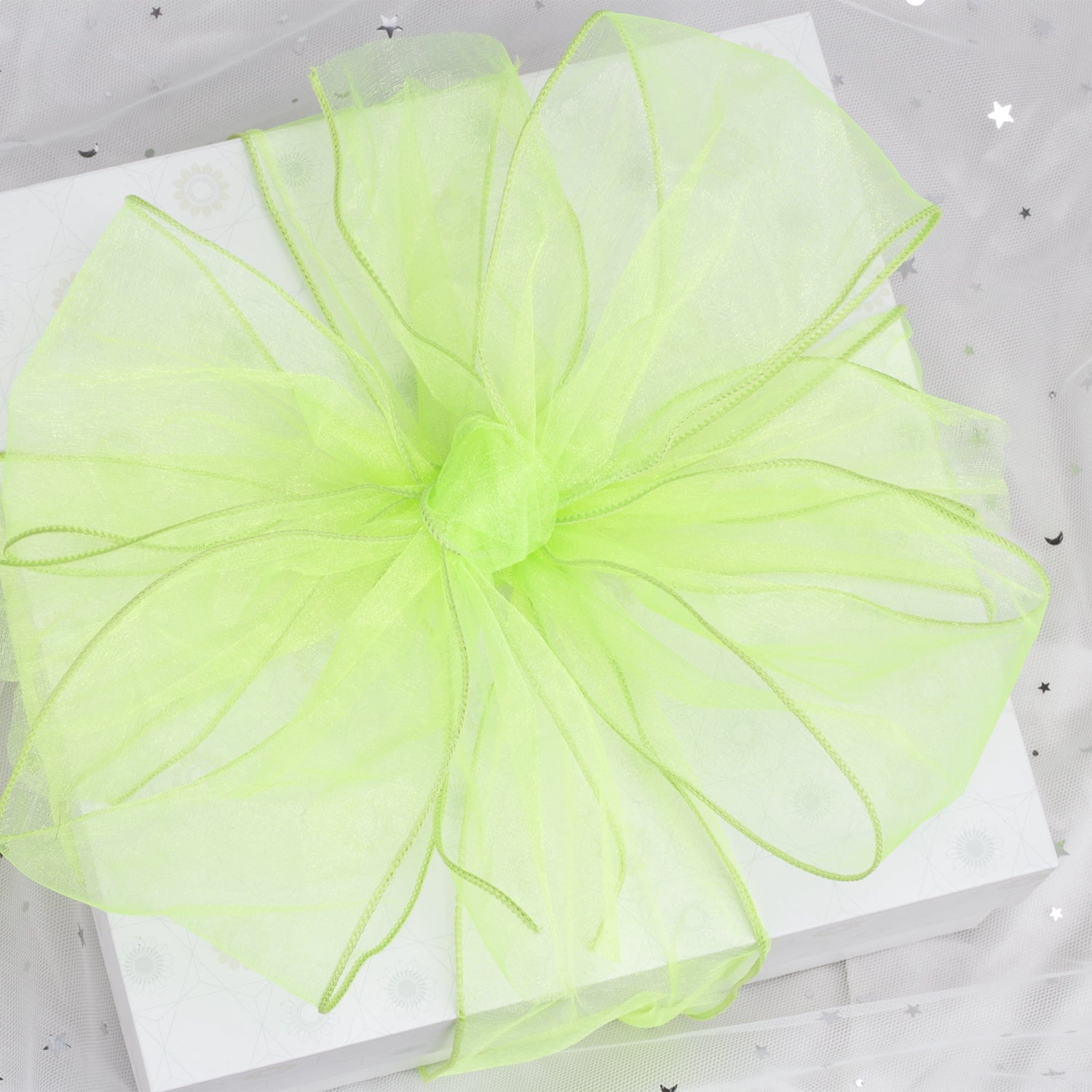 Joycrosso 1.5 Inch White Wired Organza Ribbon - 20 Yards Sheer Decorative Ribbon for Gift Wrapping, Wedding Decor, Christmas Tree, Crafts & DIY Projects