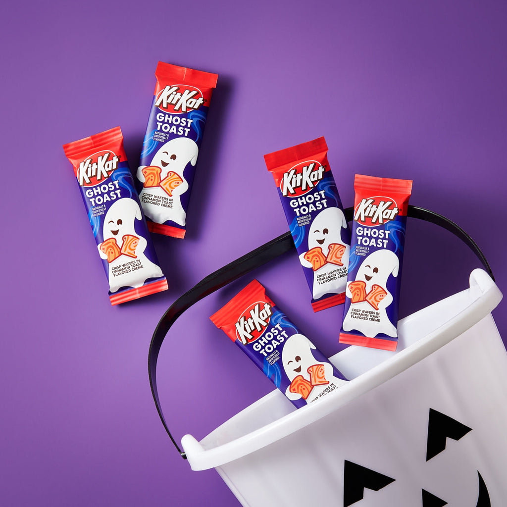 Kit Kat Ghost Toast Cinnamon Toast Flavored Creme Wafer Snack Size, Halloween Candy Bag, 9.8 oz