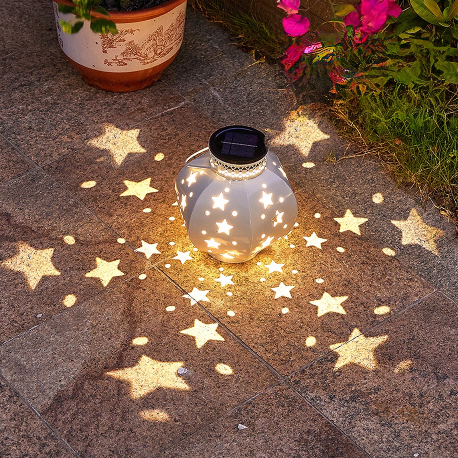 xjwjuw Solar Outdoor Table Lantern, Flickering Flame Warm Light & Solar-Powered, Weather-Resistant Metal Construction, Decorative LED Tabletop Lamp for Garden, Patio and Yard